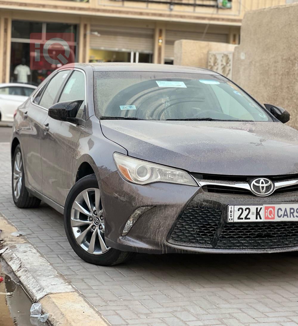 تۆیۆتا کامری